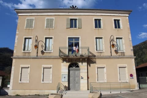 Couvreur Les Neyrolles