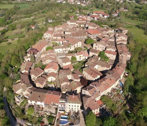 Couvreur Pérouges