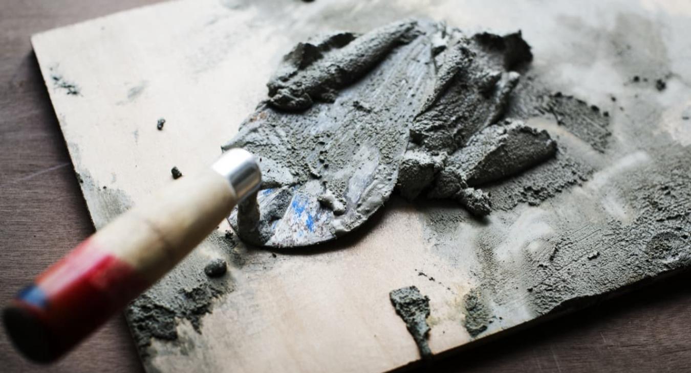 Petite maçonnerie de toiture 01 Ain