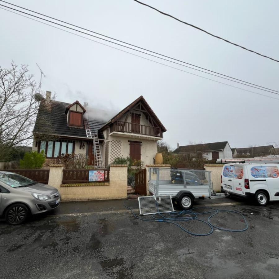 Nettoyage de toiture à la vapeur